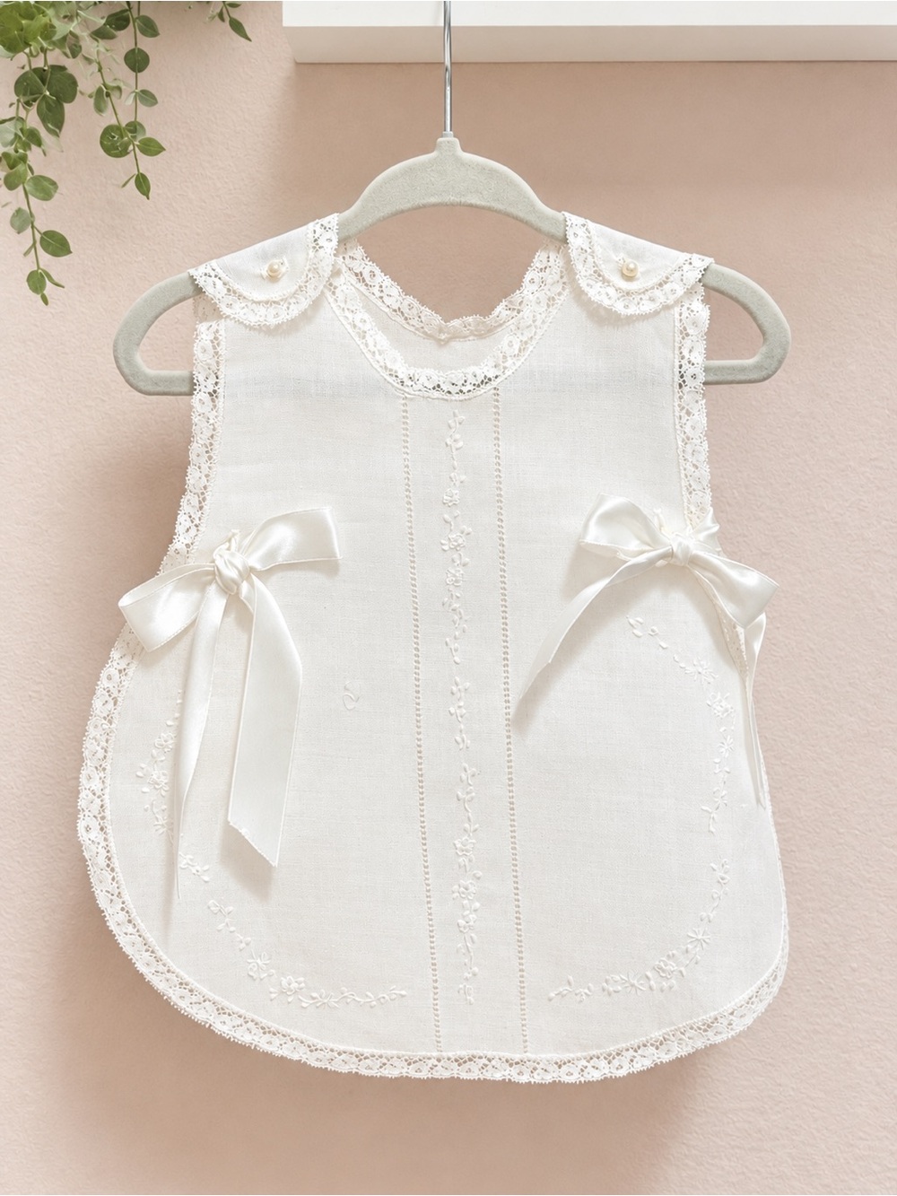 Vintage Baby Ivory Pinafore / Bib Front – Embroidery & Satin Bows/ 0-3M